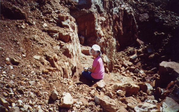 Gabriela Farfan as an 8-year-old searching for quartz crystals in Arkansas. (Photo: courtesy of Farfan)