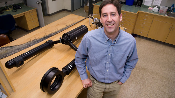 For Mark Baumgartner, pictured here in his lab at Woods Hole Oceanographic Institution in Massachusetts, a background in programming has been key to his career success. (Photo: Tom Kleindinst, Woods Hole Oceanographic Institution)